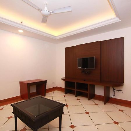Emarald Hotel Cochin Kochi Exterior foto