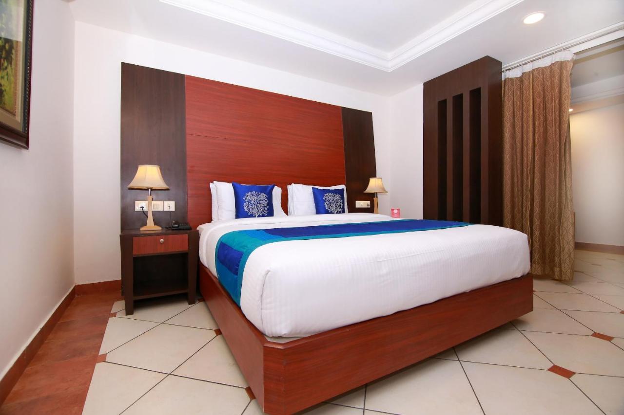Emarald Hotel Cochin Kochi Exterior foto