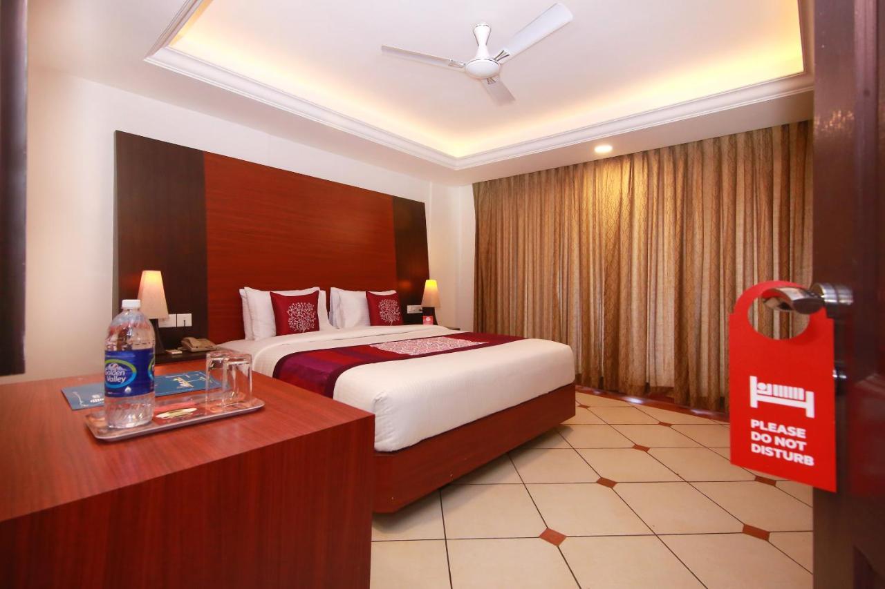 Emarald Hotel Cochin Kochi Exterior foto