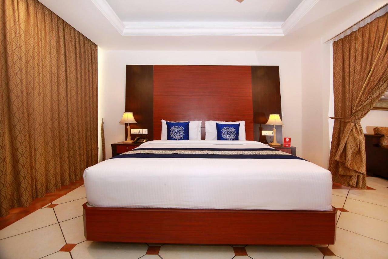 Emarald Hotel Cochin Kochi Exterior foto